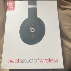 Beat By Dre studio 3’s
